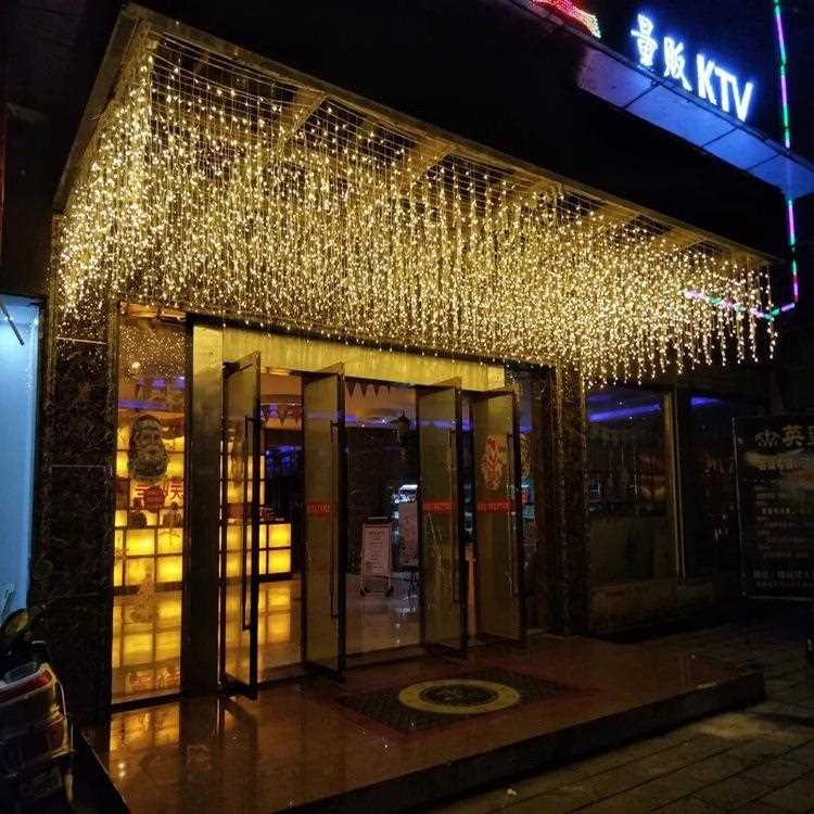 新款直销LED冰条灯彩灯串户外防水婚庆圣诞节日装饰灯星星窗帘串