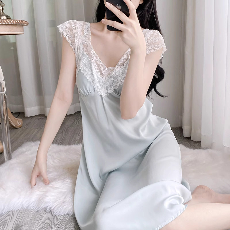 女夏季冰丝吊带纯欲蕾丝法式长裙