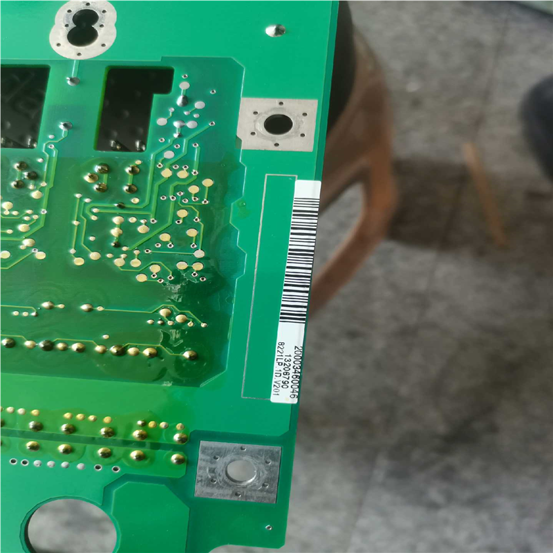 议~8221lp 95新伦茨变频器15kw驱动板e82ev153