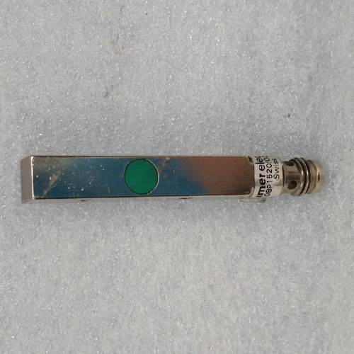 Baumer堡盟 IFFM 08P1520O2S35L 电感式接近开关原装现货