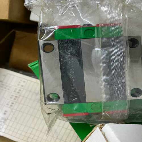 议~数个上银滑块HGW25CC，HGH25CAH，HGH15CA