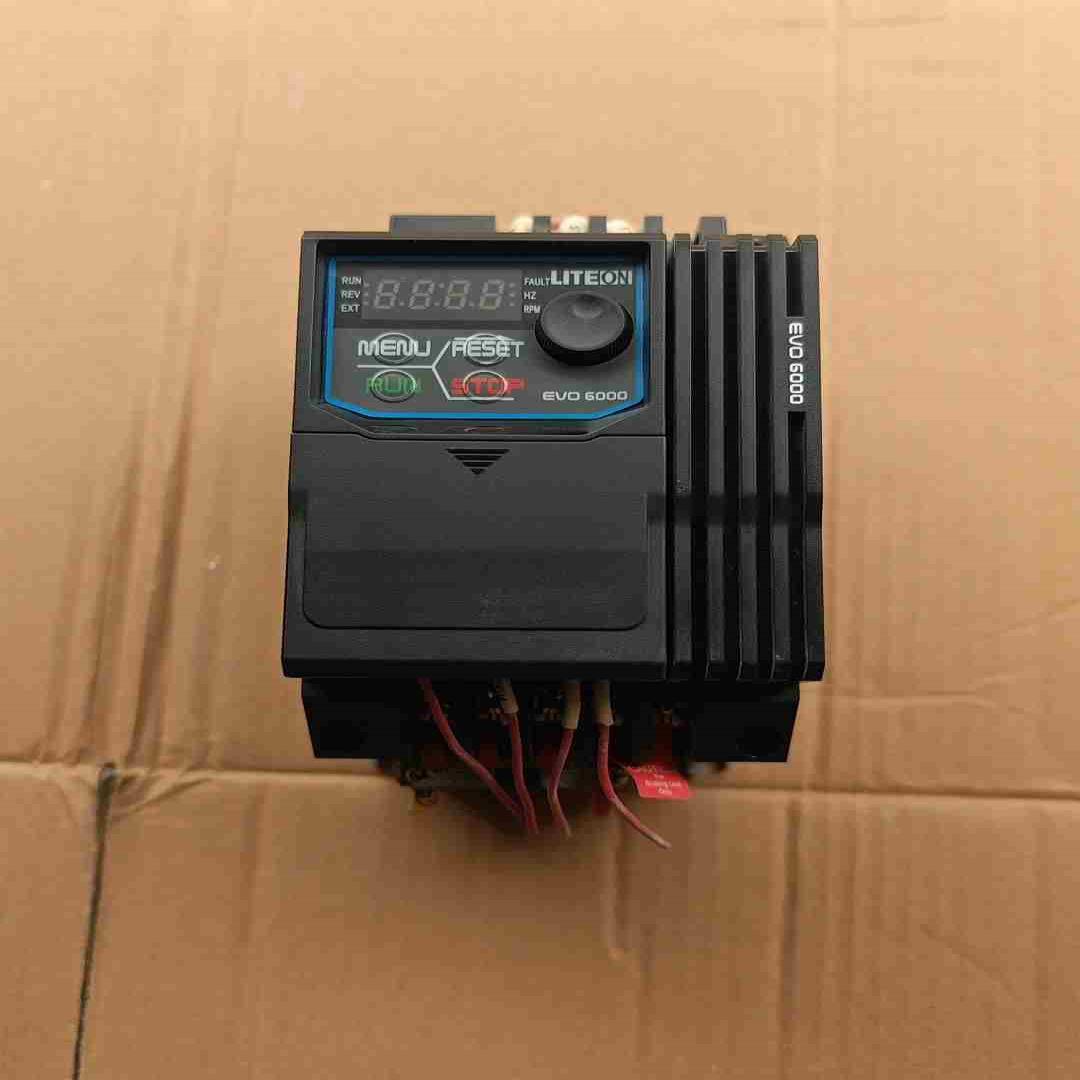 光宝变频器EVO600043P2D2E20F22KW【议价】