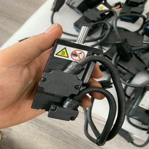 汇川MS1H1-10B30CB-A330Z-S伺服电机100~议价