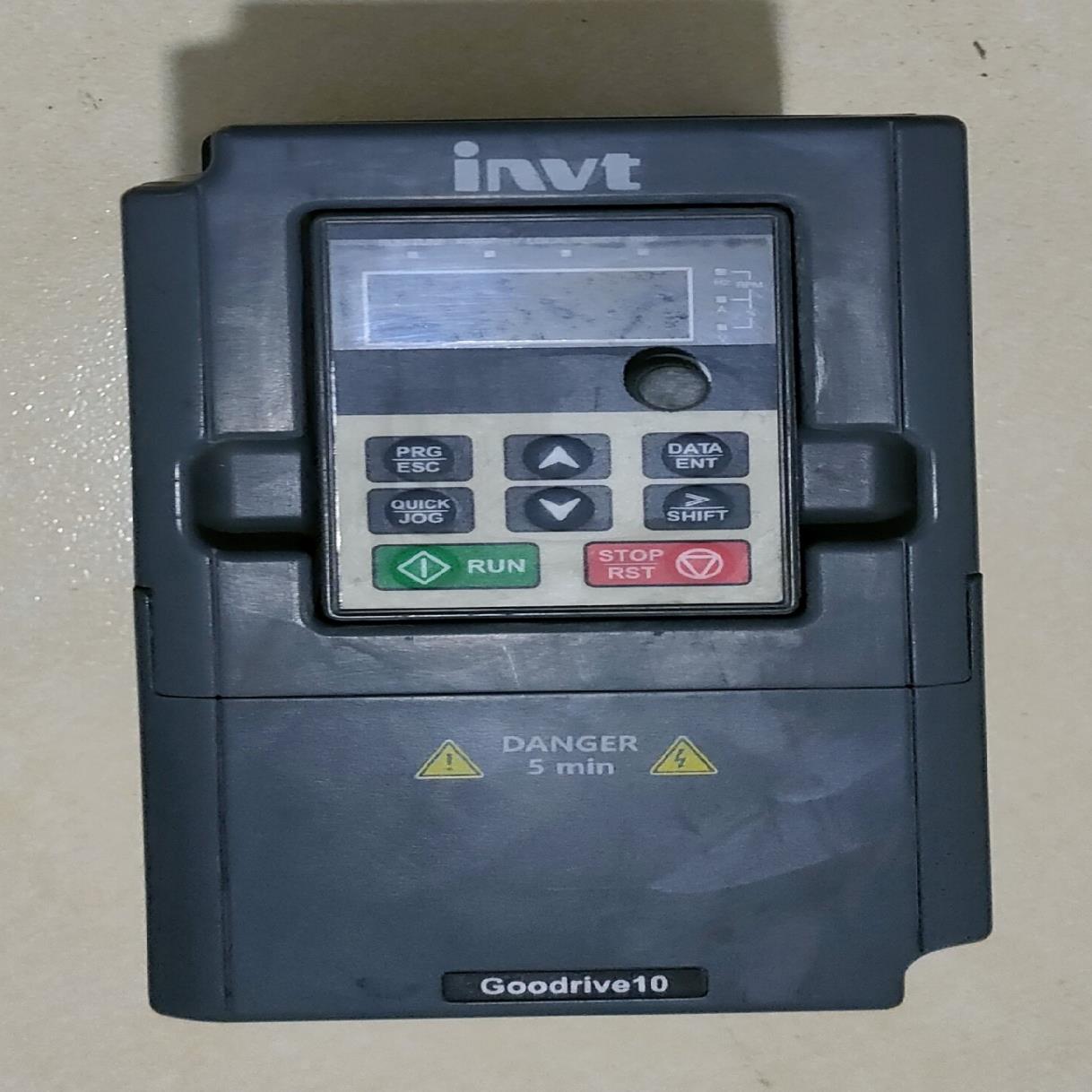英威腾变频器GD10-0R7G-4-B， 0.75KW/38~议价