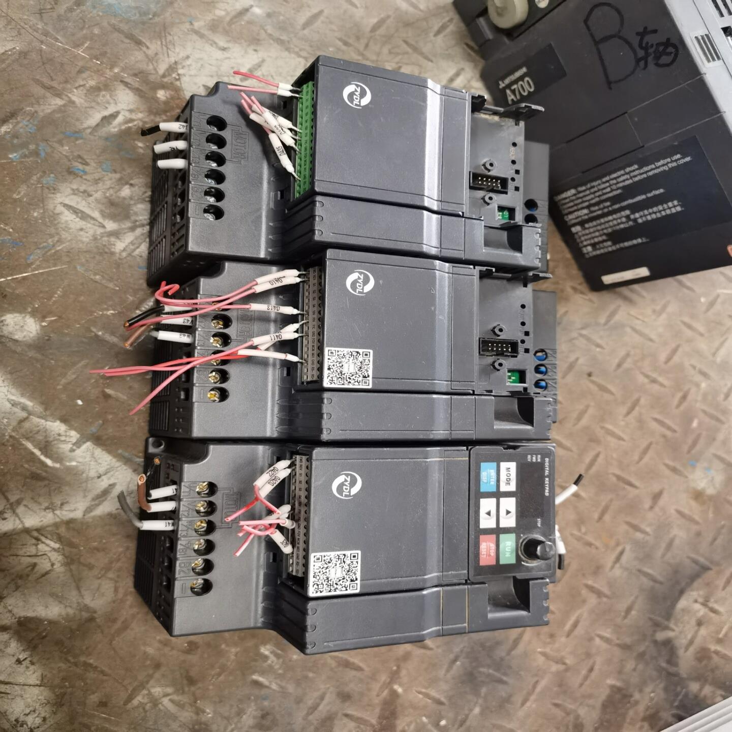 变频器DF800-H0030T3B3Kw(崽崽配件）