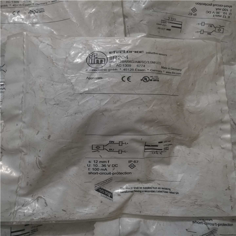IIR204 易福门IFM,库存包装有点旧,有5个(崽崽配件)