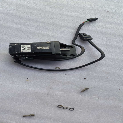 富士电机 GYB401D7-RC2 成色如图 联系，（憨憨电子）