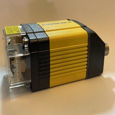 议~康耐视读码器DM374Q九成新，年份近！