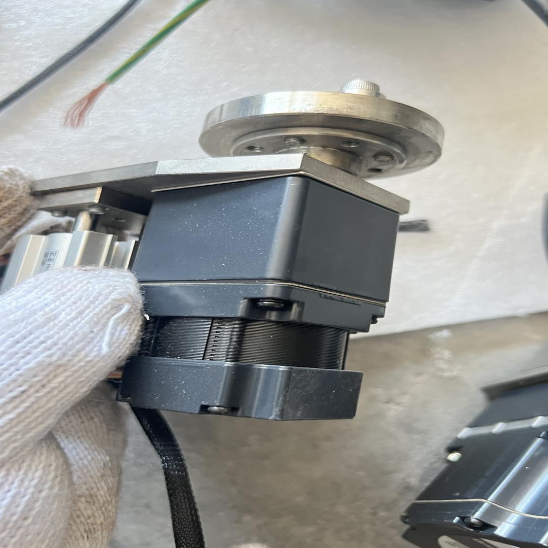 BLHM015K-50,拆机99新~议价