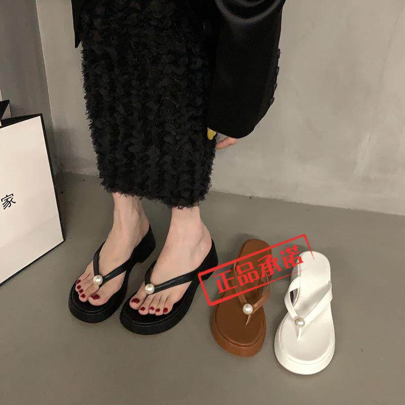 香港正品2025新款夏季外穿厚底珍珠夹脚人字拖鞋坡跟沙滩女拖凉鞋