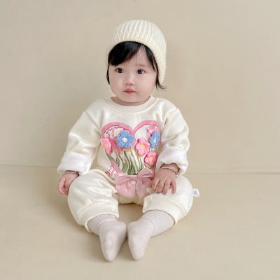 婴儿衣服秋冬装加绒连体衣女宝宝满月百天宴公主哈衣冬季保暖爬服