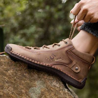 2019 Men Winter Boots Warm Leather Casual shoes Soft sole Co