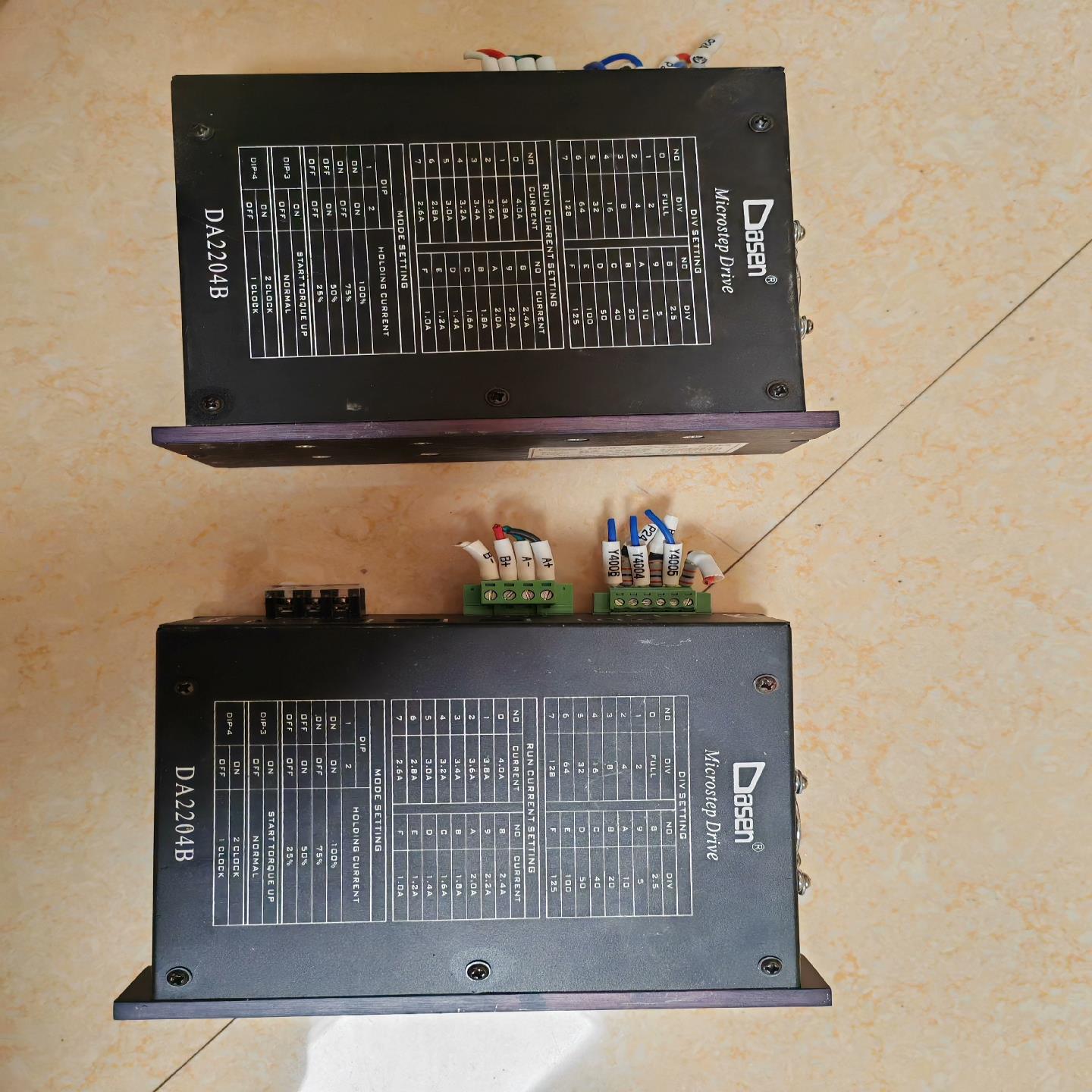 议~三菱两相步进电机驱动器，型号DA2204B，支持100V-2