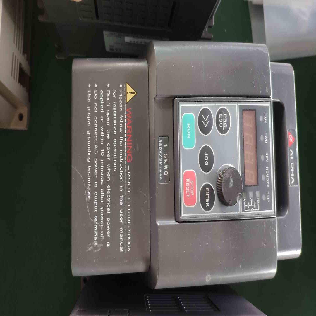 变频器ALPHA6000E 31R5GBS73 15议价
