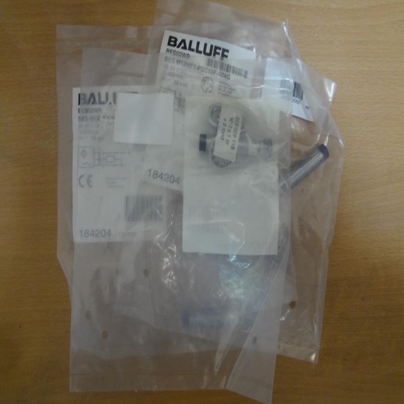全新原装巴鲁夫接近开关    BES M12MF1-PSC10F-S04G