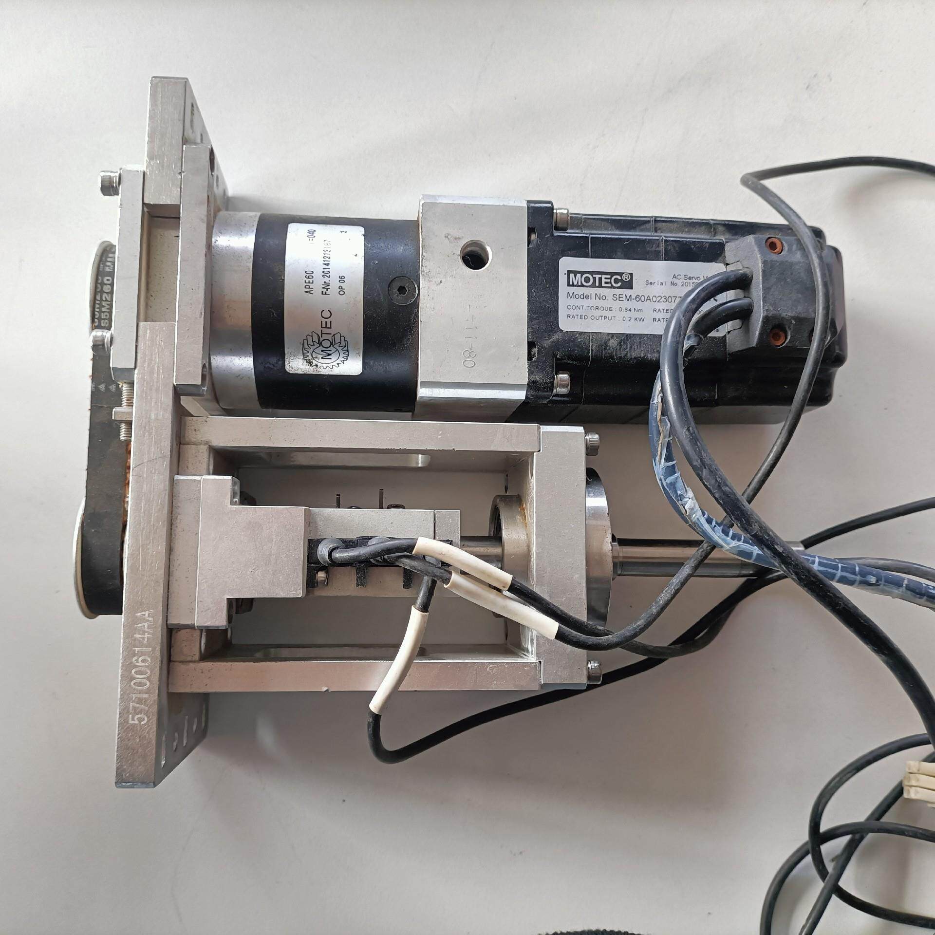 MOTEC减速器   SEM-60A02307TS带APE6（耶耶电子）