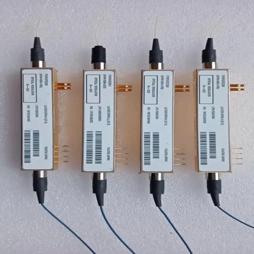 (议价)富士通7937调制器，40G光纤调制器
