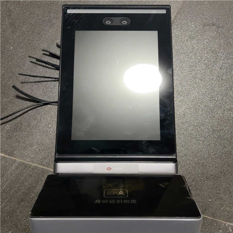 议~云从科技 人证识别终端。内置模块:DS-K1F1110-