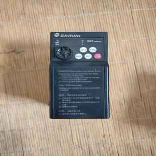 043 士林变频器15kw三相输入SS2 15K包 背呗机械