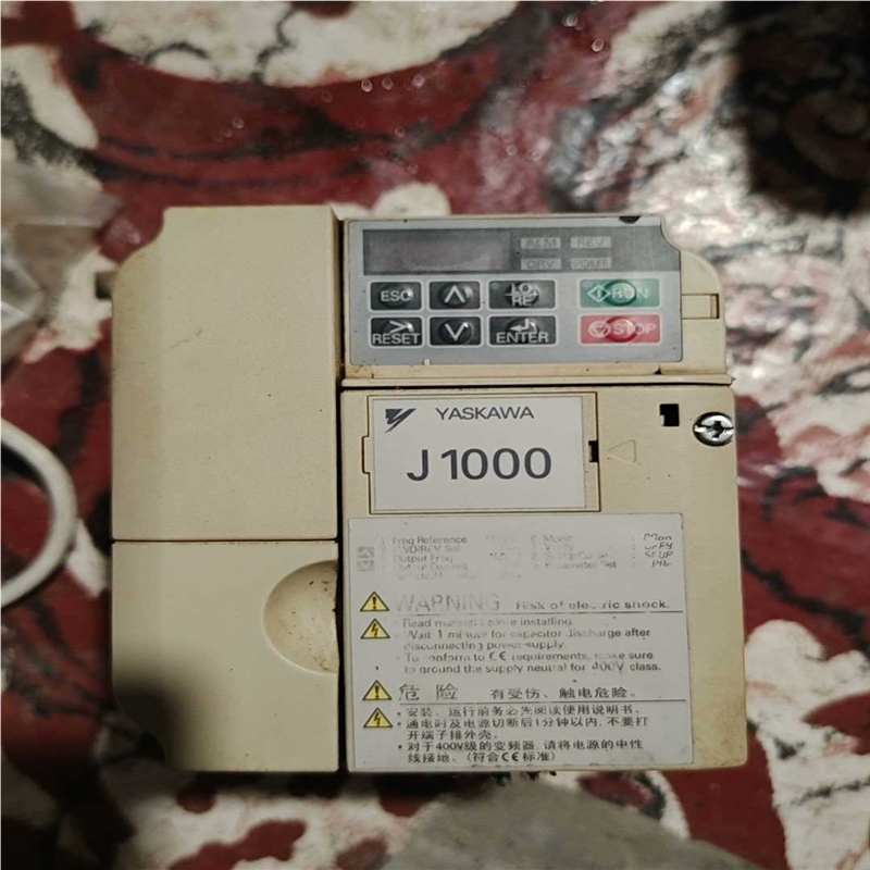 安川J1000，380v  2.2kw/1.5kw，功能(崽崽配件）