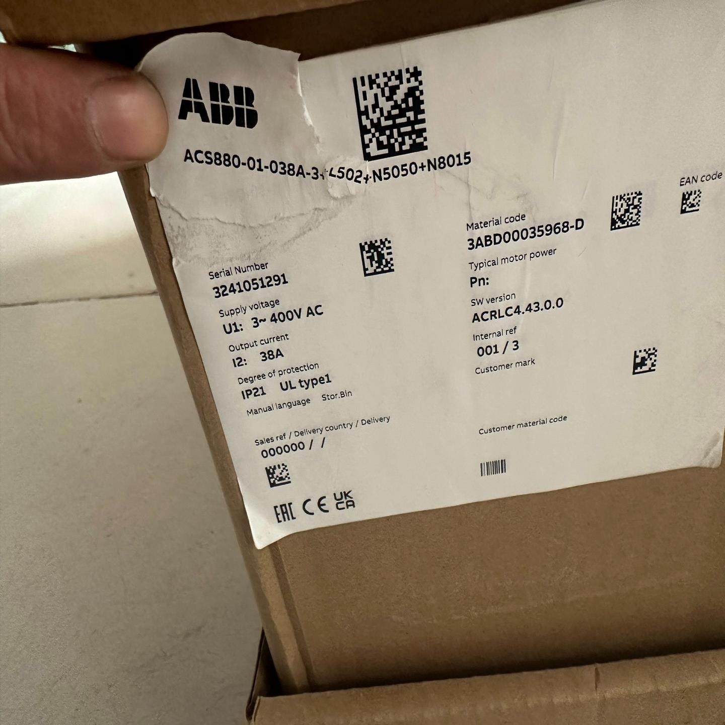 【汇生 】全新ABB变频器ACS880-01-038A-3+L502+【议价】