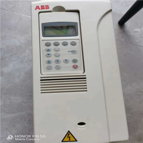 【顺庆】ABB变频器ACS800-01-0011-3+901，全新的【议价】
