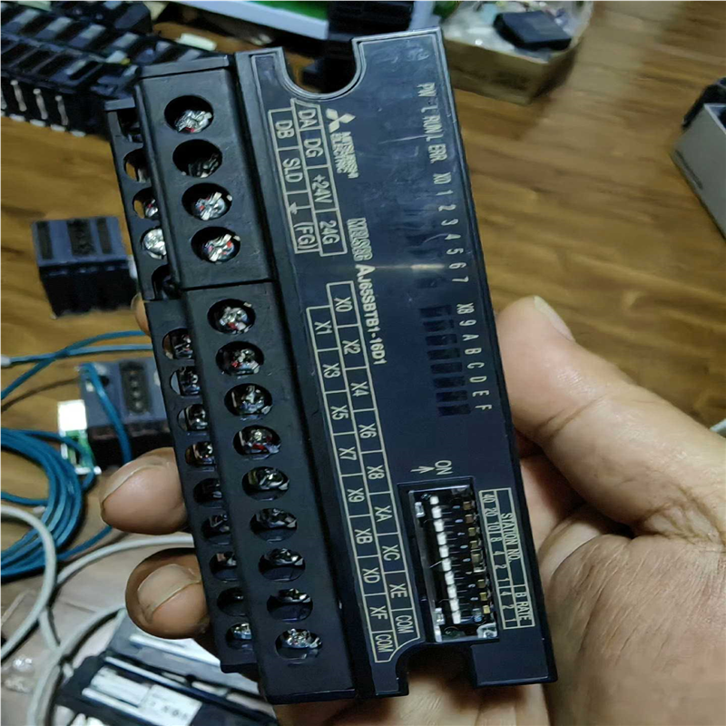 三菱原装远程模块AJ65SBTB1-16D1,序列号23开头议价