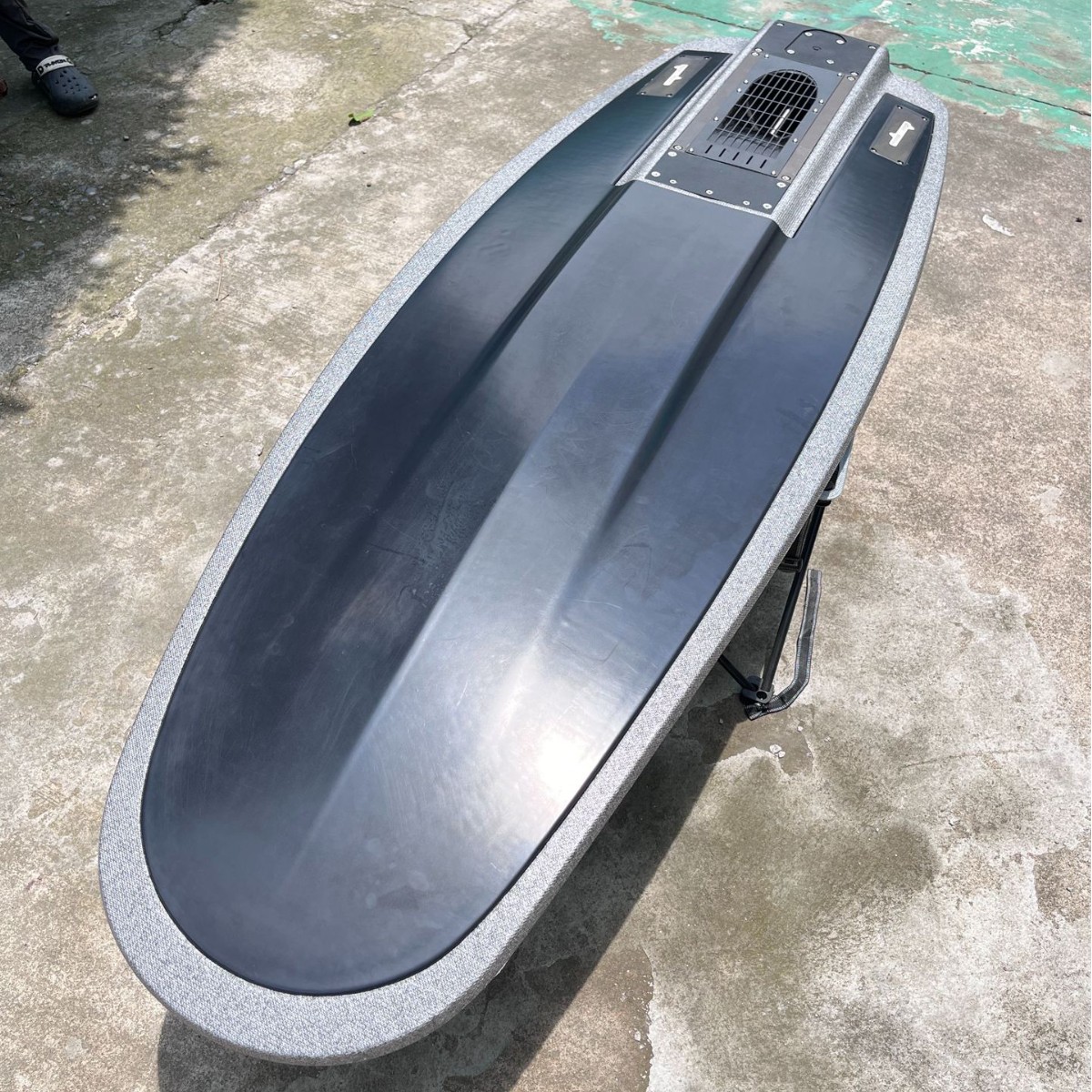 RUSH WAVE看灰机电动冲浪板水上运动电机60V划水板动力冲浪板工厂