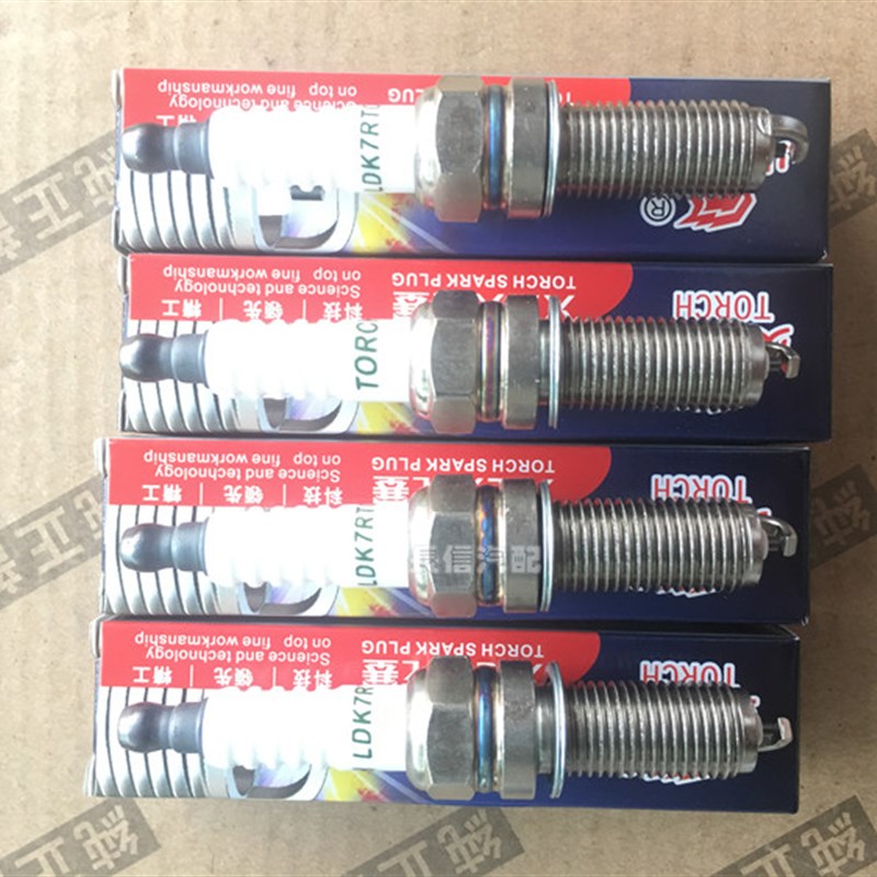 适配东风小康C37 C32 C31 C36 C35风光330 350 360 370原厂火花塞