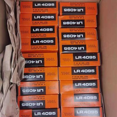 THK滚柱滚动块LR2565ZLR3275ZLR2055ZLR4095LRA2055Z