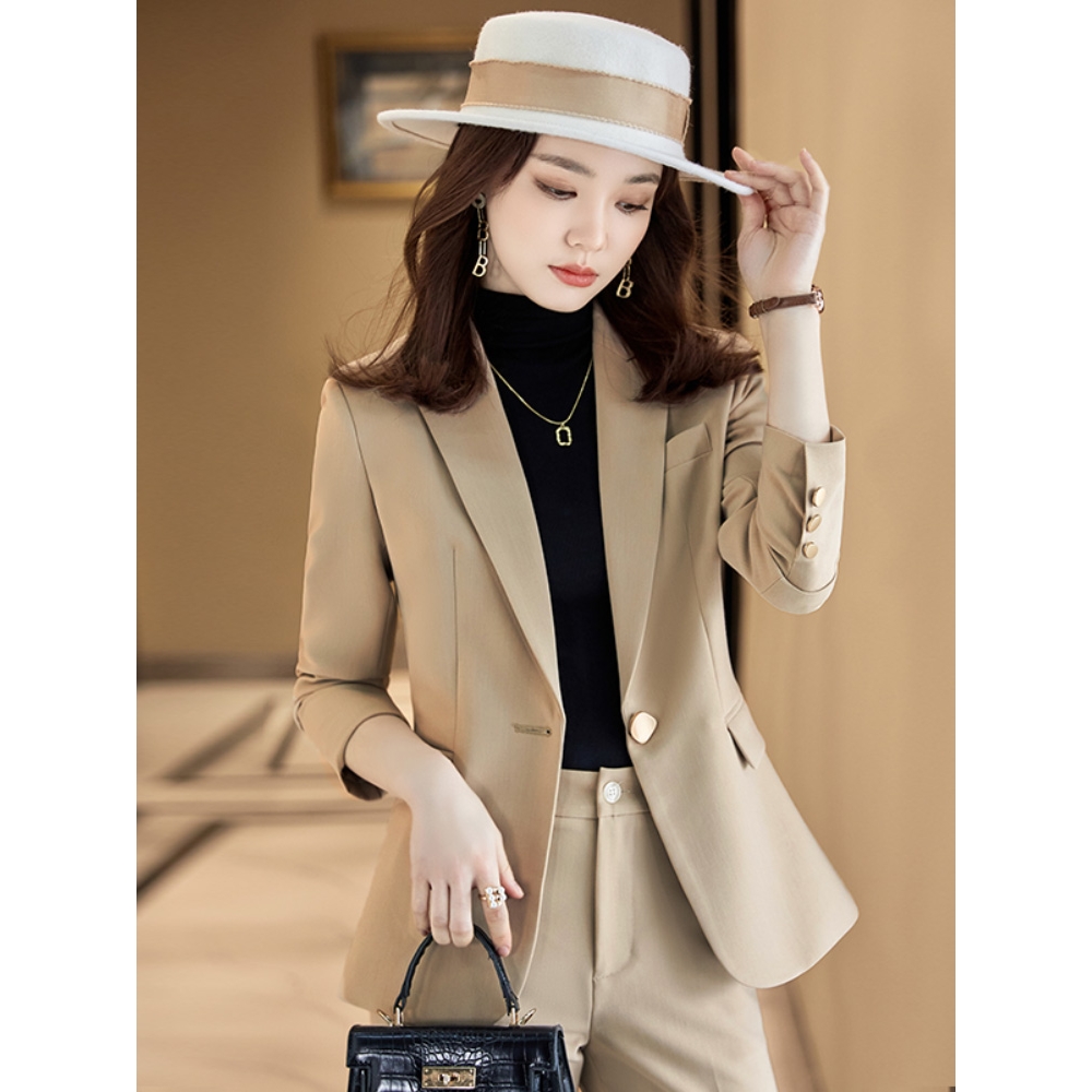 卡其色西装外套女2025年秋冬新款时尚小个子休闲西服高端职业套装