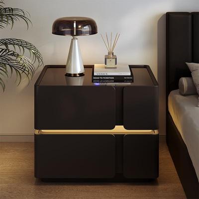 黑色床头柜带灯2025新款轻奢高级感家用卧室设计感小众实木床边柜