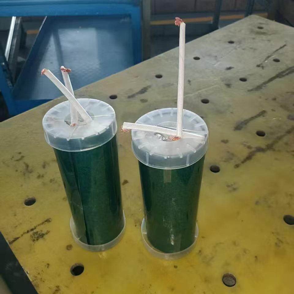 威斯康CMKP圆柱单电相电容容器0.45-5-10AC45OFH0V自愈式低压并联