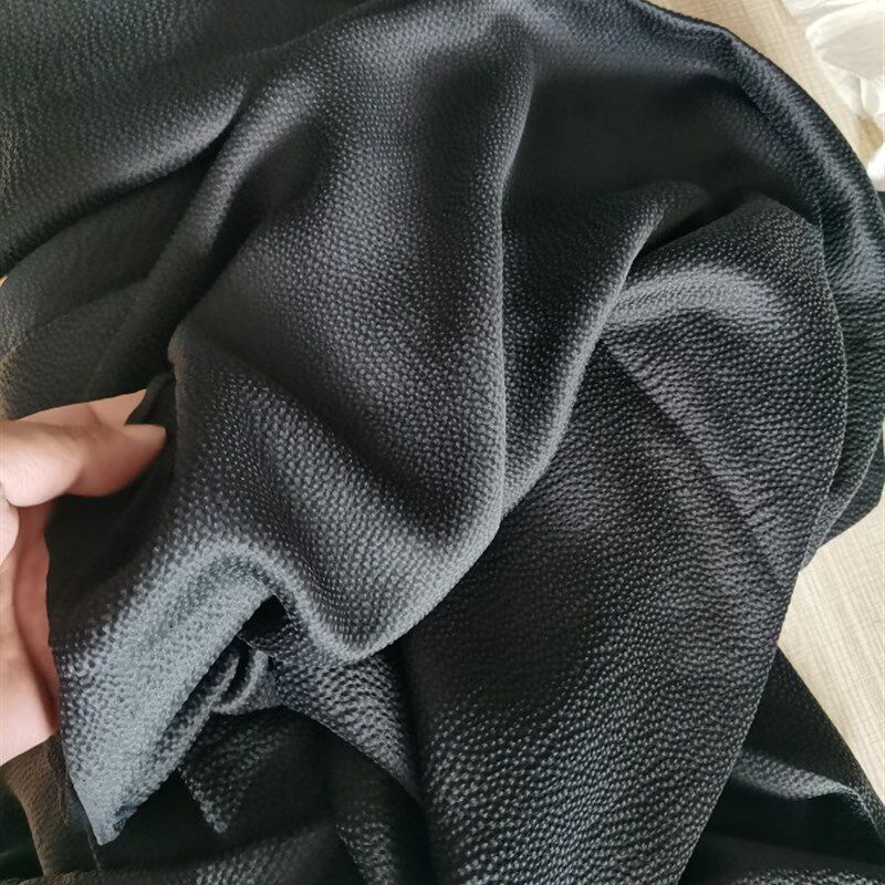 真丝香云纱珍珠缎颗粒感纯黑色夏季高档凉爽面料 重磅丝绸缎黑