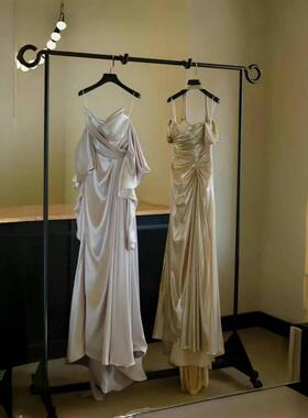 黑色婚纱架子落地礼服陈列货架秀禾挂衣架移动头纱挂杆头纱展示架