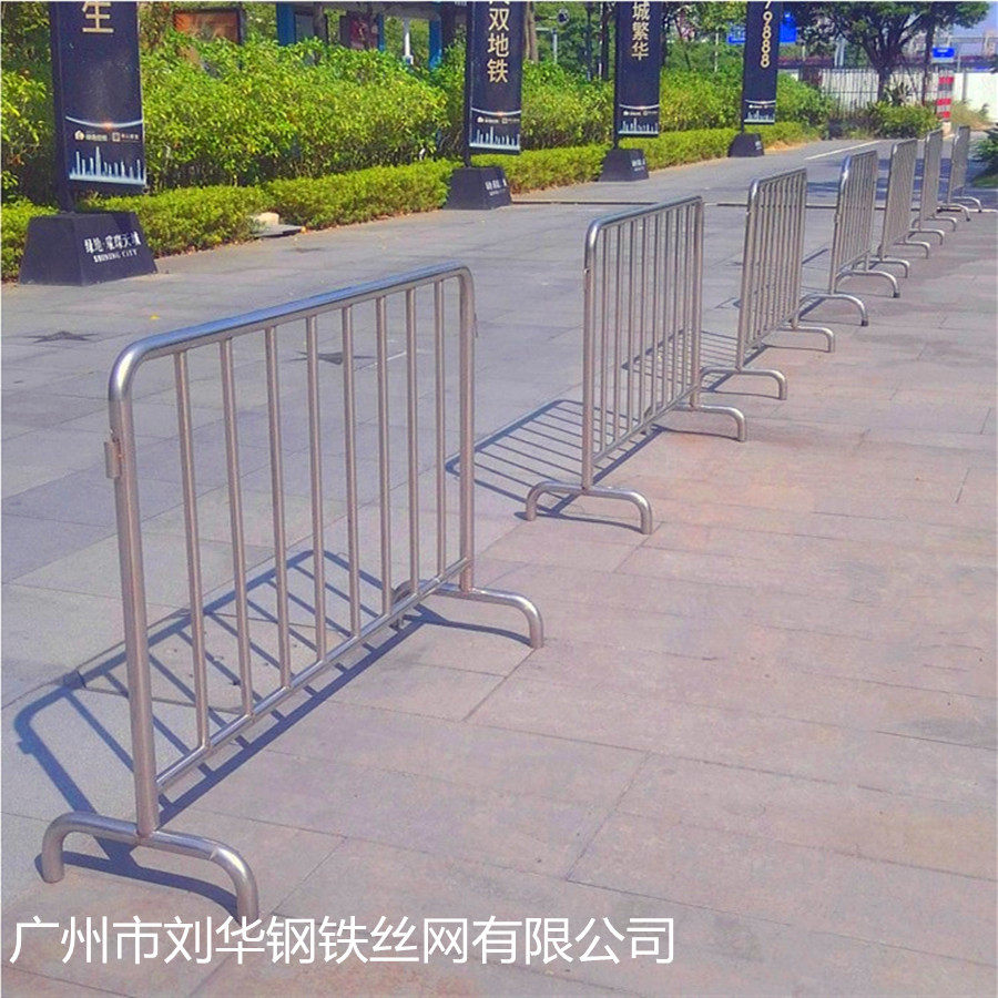 市政工程临时隔离围挡 交通设施道路铁马护栏 热镀锌钢管铁马护栏