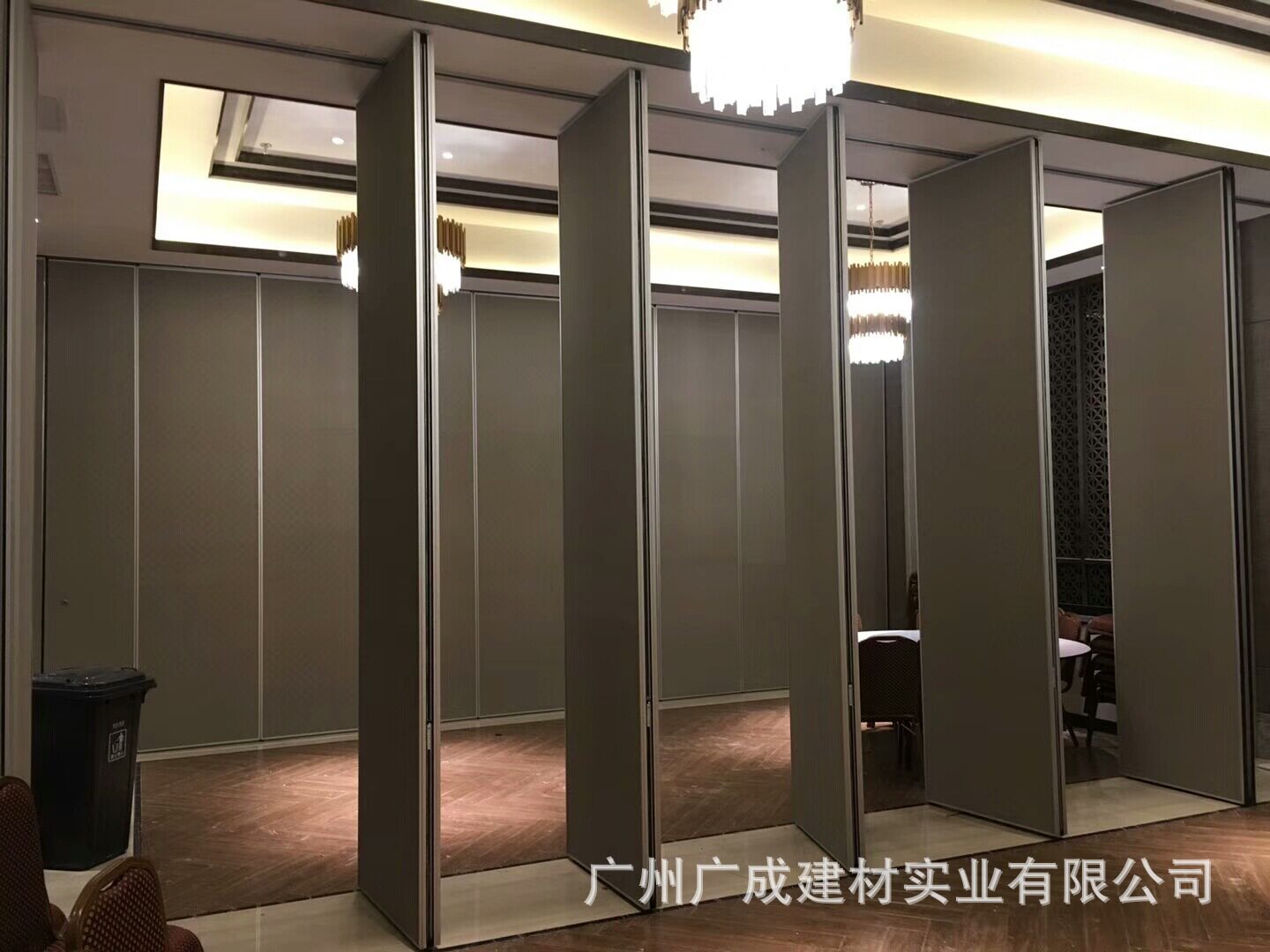 杭州酒店活动隔断墙折叠门