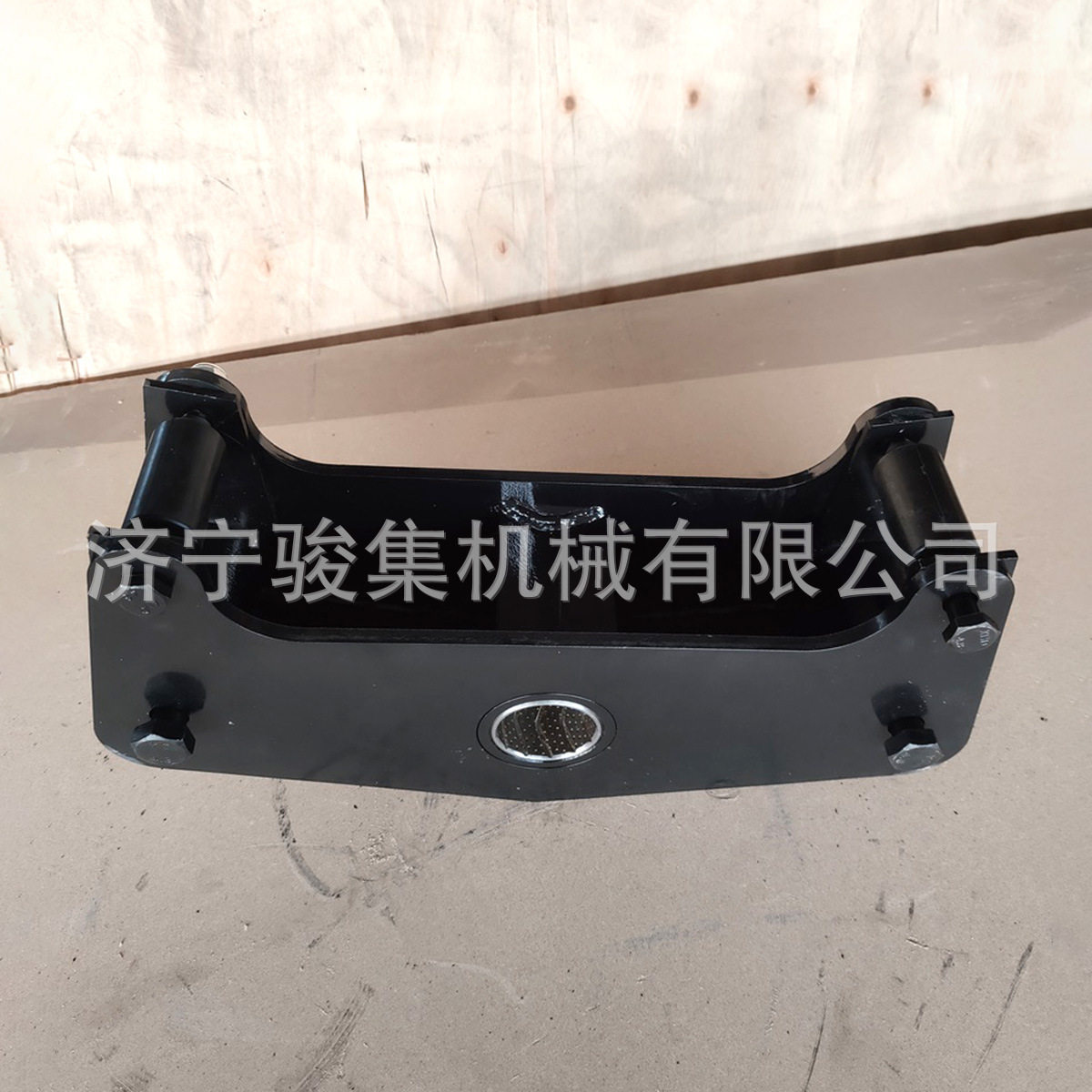 铁套均衡器适用于德式半挂车悬挂 带4个螺栓10mm厚度 equalizer