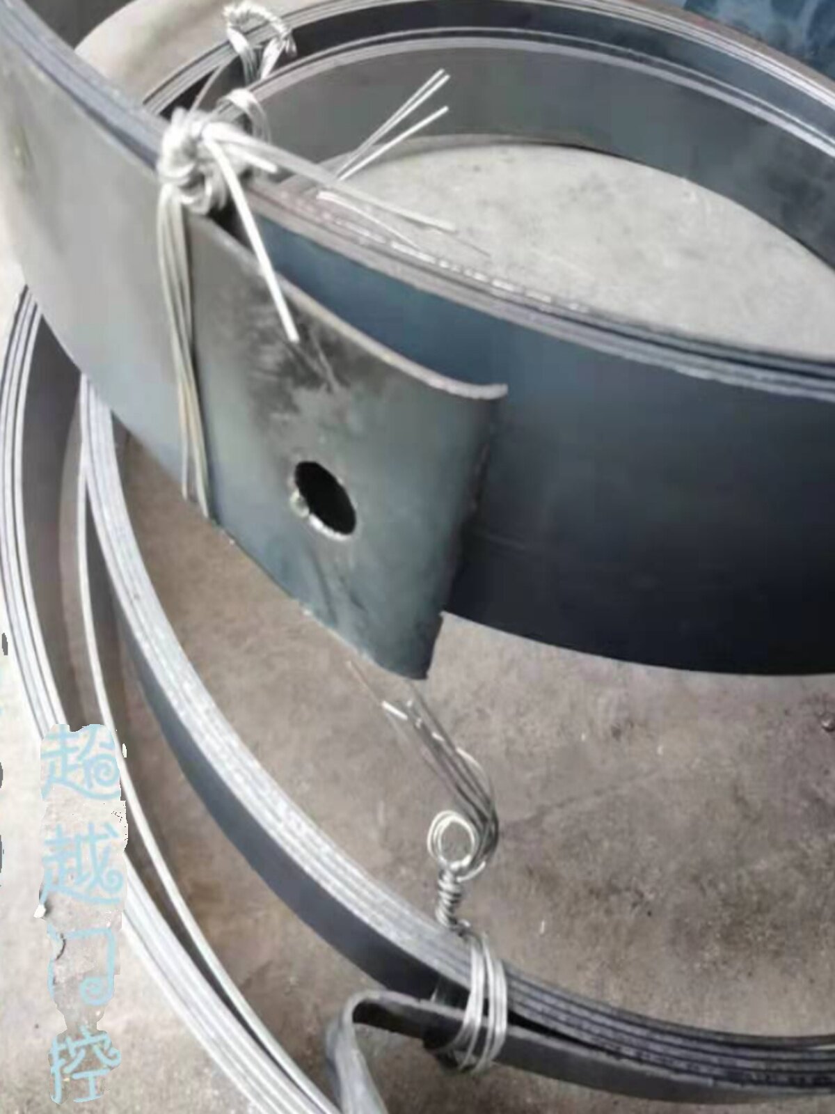 全新卷帘门弹簧 钢片 钢条长铁皮卷闸门弹簧片铁盘手动门弹簧发条