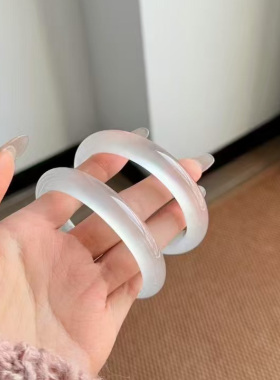 天然高冰种石英岩手镯白月光独龙玉白色水沫玉荔枝冻玉石手镯