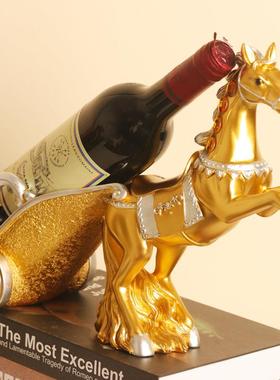 现代客厅红酒架摆件酒柜家居装饰工艺品马到成功乔迁新居创意礼品