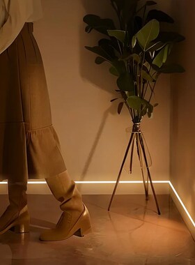 不用插电遥控灯带ledr充电免安装灯条电视背景墙悬浮床感应灯镜子