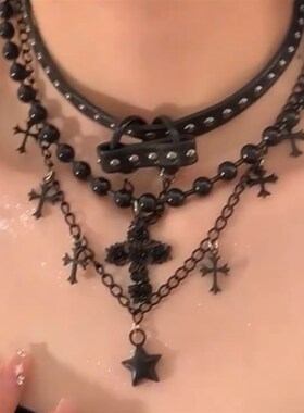 极速冷艳黑天鹅~玫瑰十字架小众甜酷ins星星项链性感颈链轻奢多层