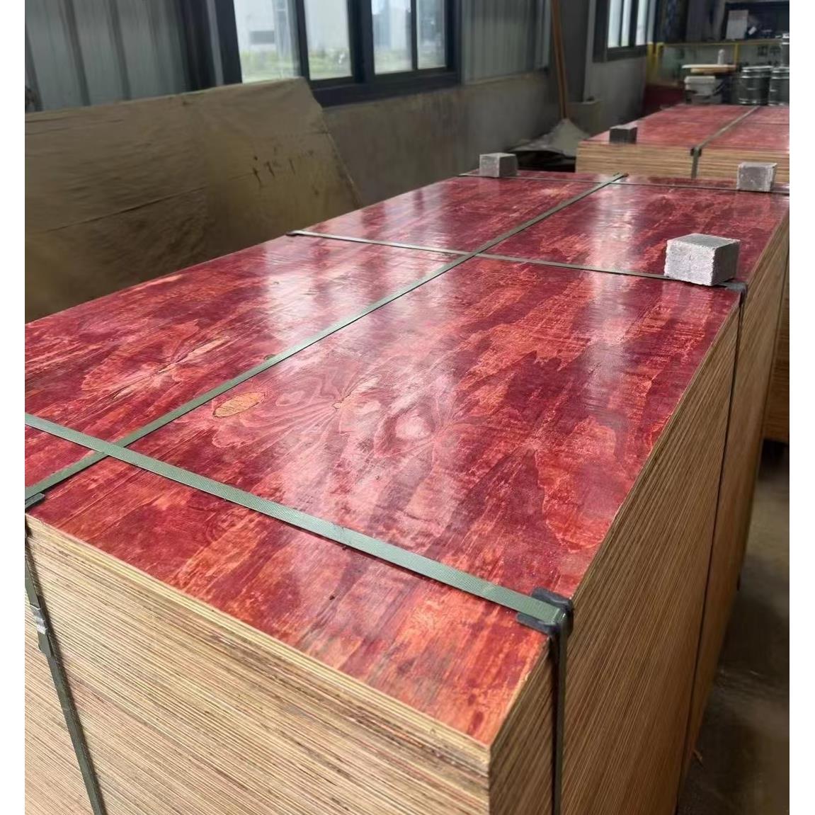广东胶合板建筑模板木工地用源头生产厂家工程板房建小红板覆膜板