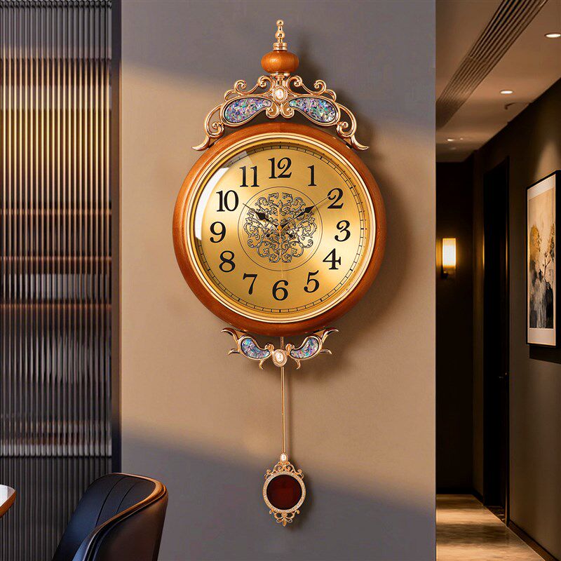 2025新款实木挂钟客厅家用静音欧式复古钟表轻奢高级感创意时钟