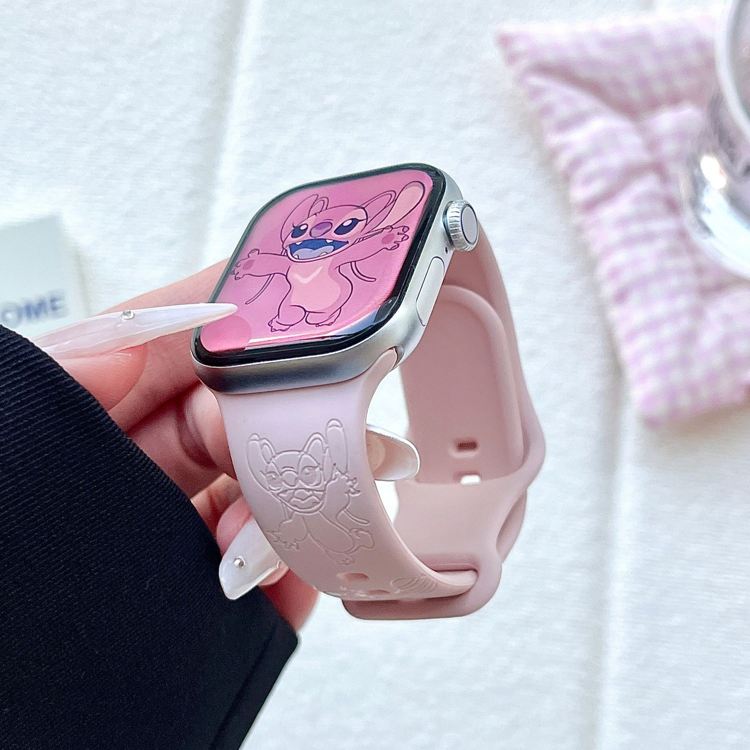 卡通安琪适用苹果手表表带iwatchS11/10/9粉色Apple硅胶2ultra/SE