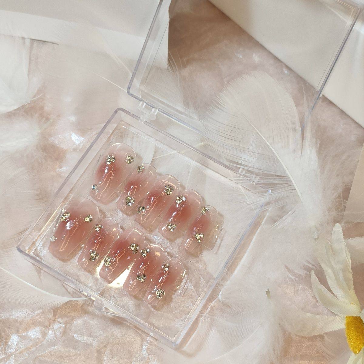 一也实拍腮红水钻款网红同款小红书爆款手工穿戴甲甲片孕妇可用,彩妆/香水/美妆工具,美甲工具,淘宝优惠券,粉丝福利购,淘宝优惠卷