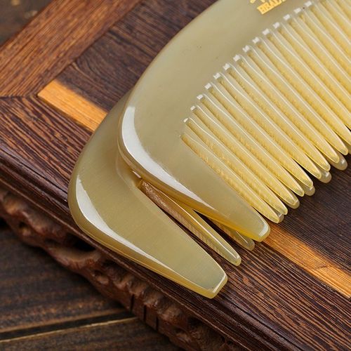 白水牛角梳子女礼物刻字家用按摩宽细齿卷发梳子送礼