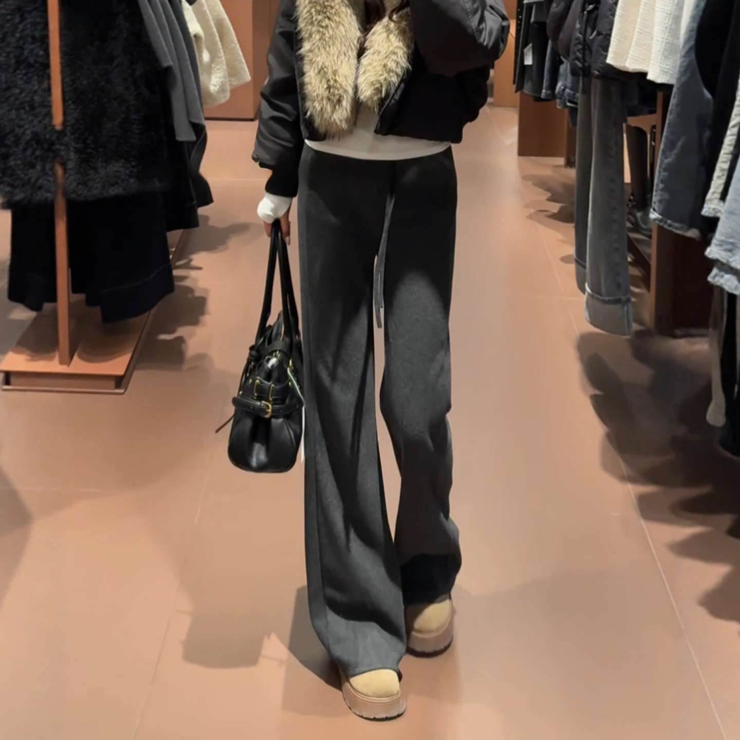 灰色醋酸羊毛呢喇叭裤女秋冬加绒加厚瑜伽微喇直筒垂感糯米运动裤