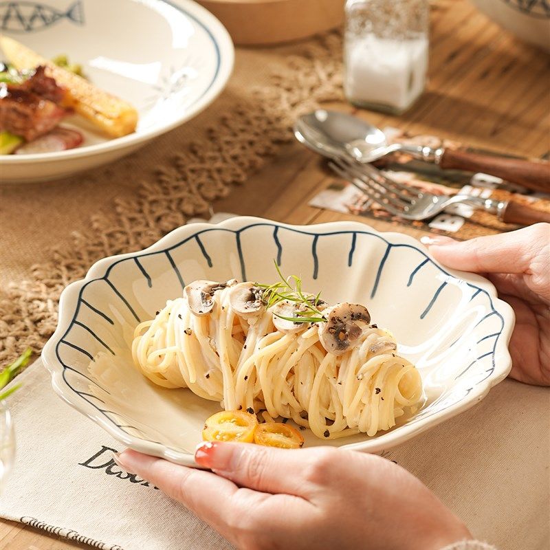 特别漂亮的微波炉加热专用盘子耐高温热菜陶瓷菜盘家用高级感实用